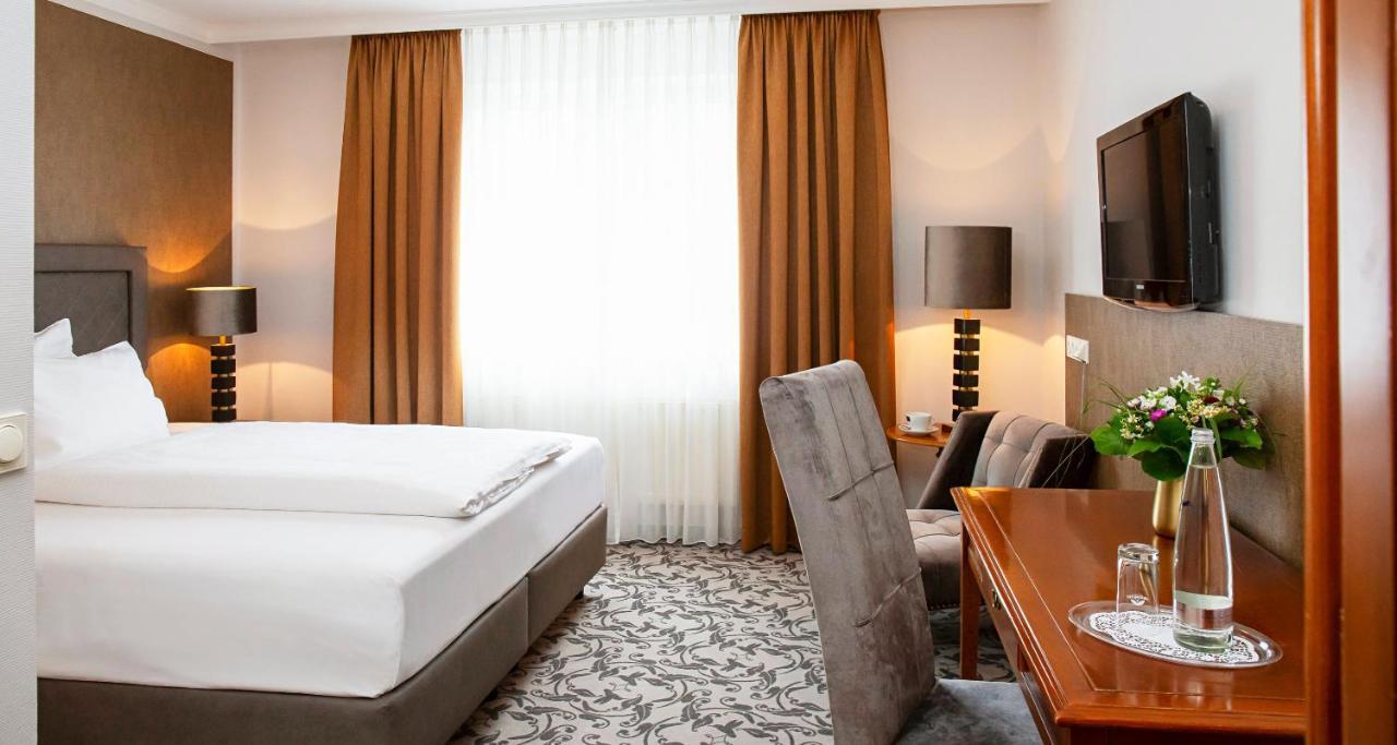 Victor'S Residenz-Hotel ไลป์ซิก ภายนอก รูปภาพ