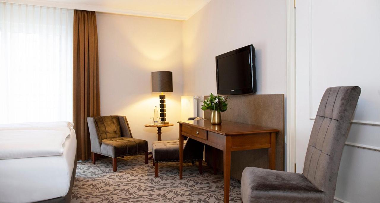 Victor'S Residenz-Hotel ไลป์ซิก ภายนอก รูปภาพ