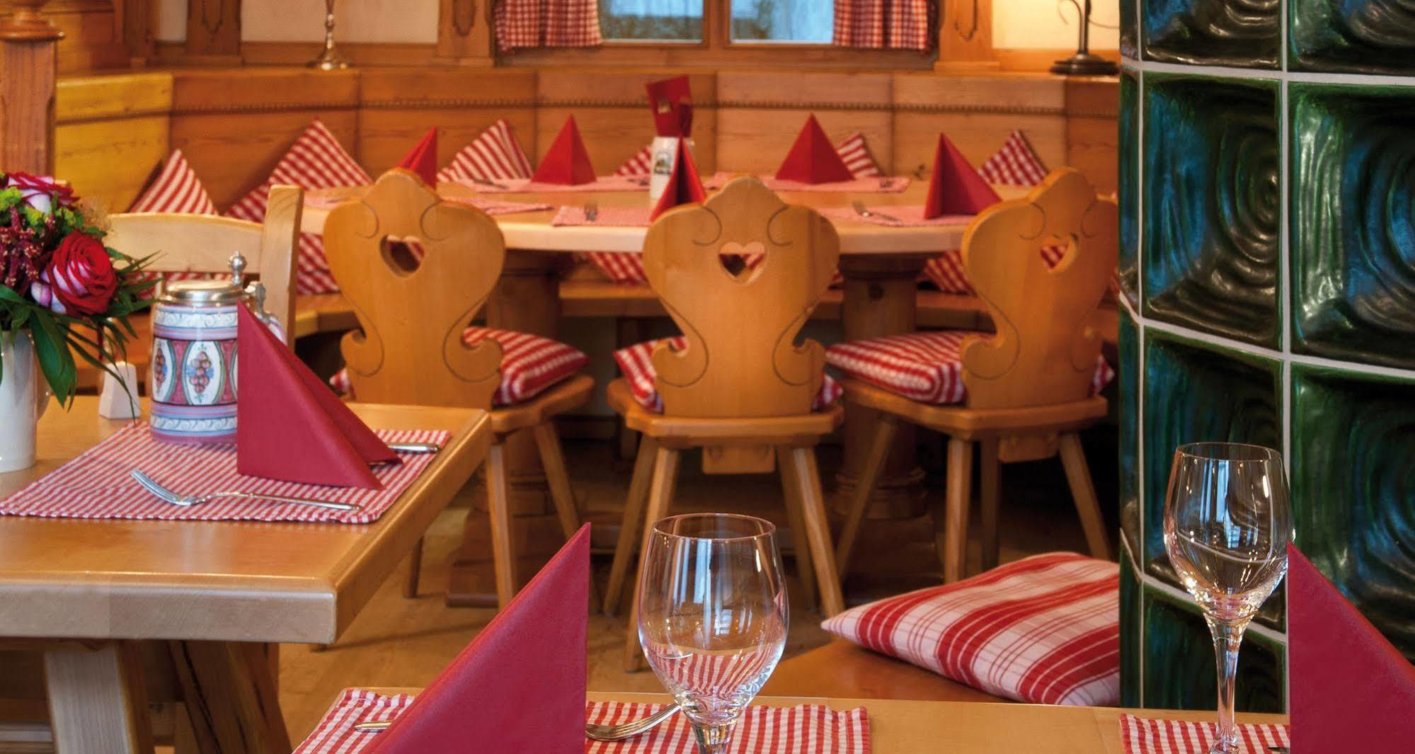 Victor'S Residenz-Hotel ไลป์ซิก ภายนอก รูปภาพ