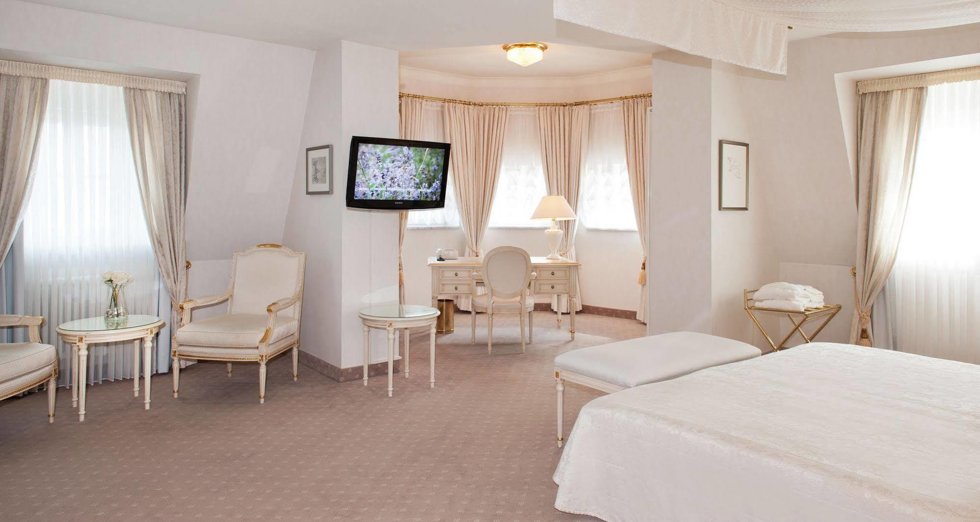 Victor'S Residenz-Hotel ไลป์ซิก ภายนอก รูปภาพ